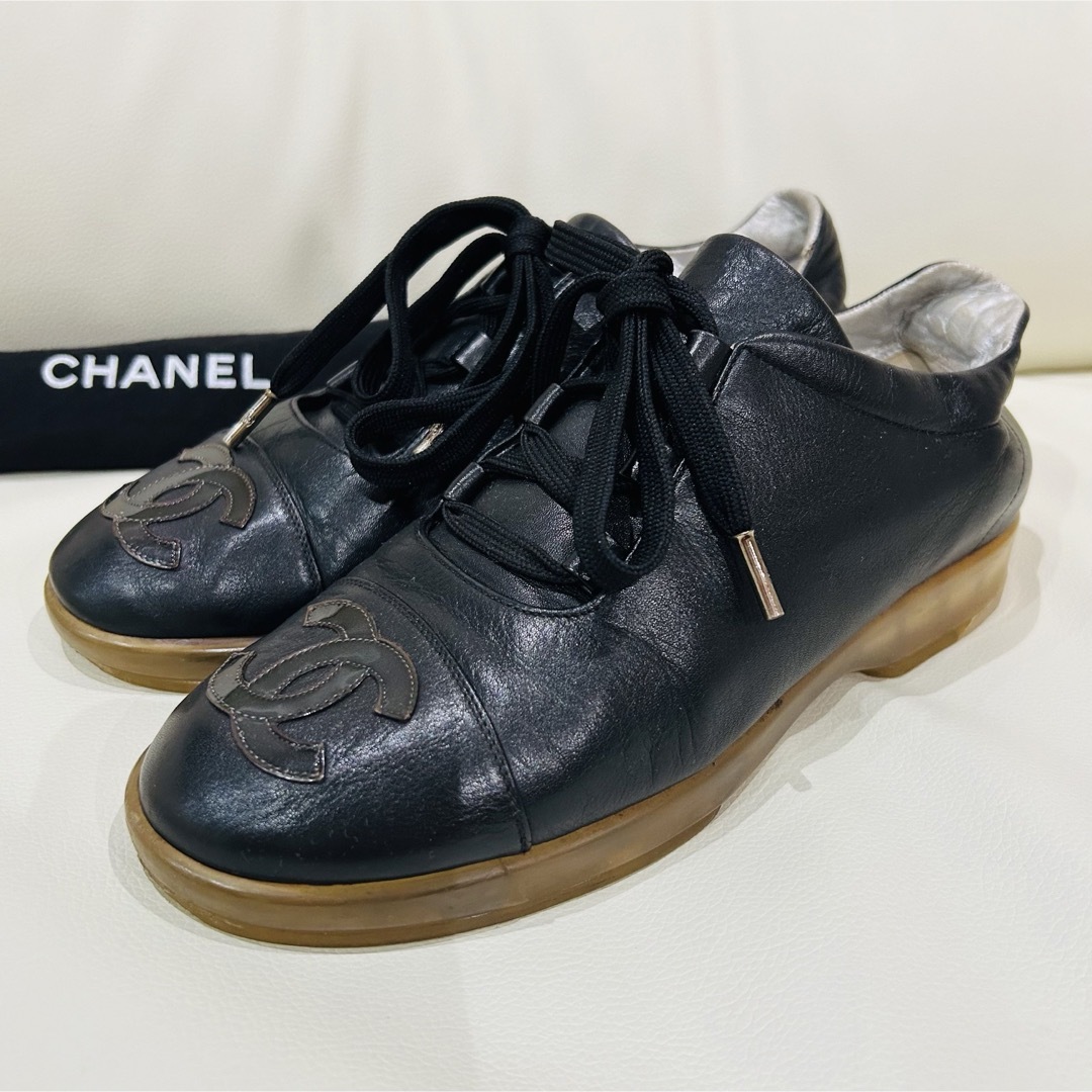 CHANEL - CHANEL 希少 レザー 黒 スニーカー 37.5 24cm CHANEL - CHANEL 希少 レザー 黒 スニーカー 37.5 24cm
