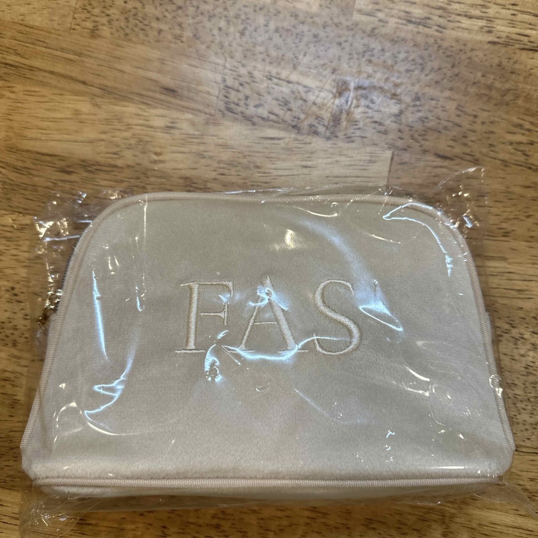 FAS(ファンアートスタジオ)のfas 化粧 ポーチ コスメ/美容のスキンケア/基礎化粧品(その他)の商品写真