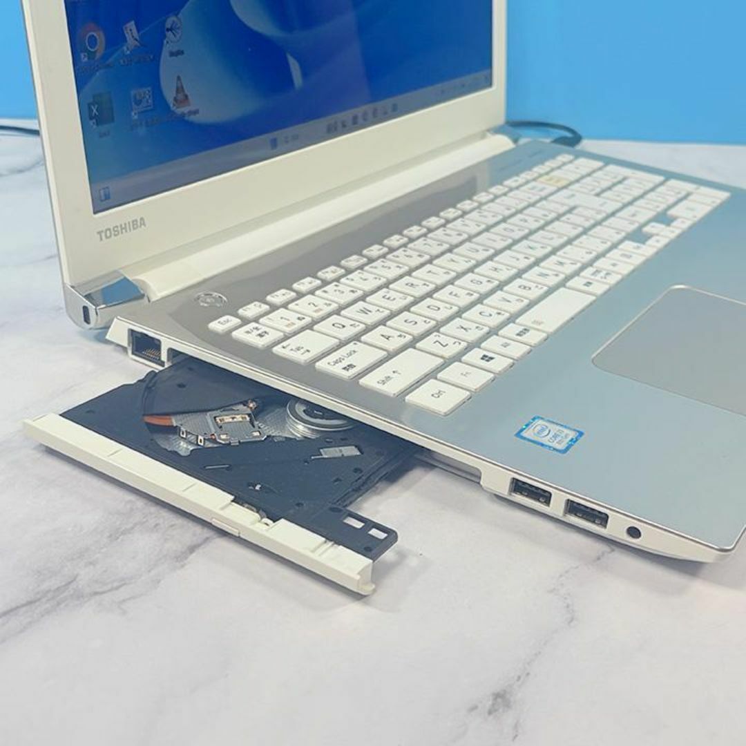 東芝 - 第8世代 Core i7・16GB・SSD・フルHD・美品の薄型ノート 