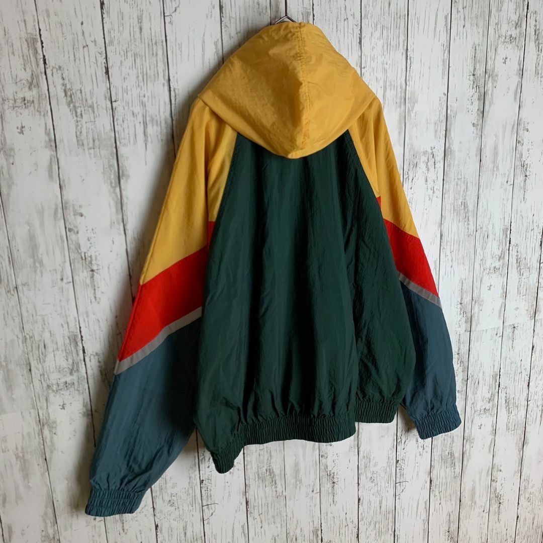 希少・即完売Lサイズ】ナイキ☆レトロ刺繍ロゴ入りナイロン 希少・即完売Lサイズ】ナイキ☆レトロ刺繍ロゴ入りナイロン