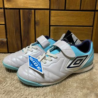 アンブロ(UMBRO)のUMBROサッカーシューズ ジュニア トレーニングシューズ 20㎝(シューズ)