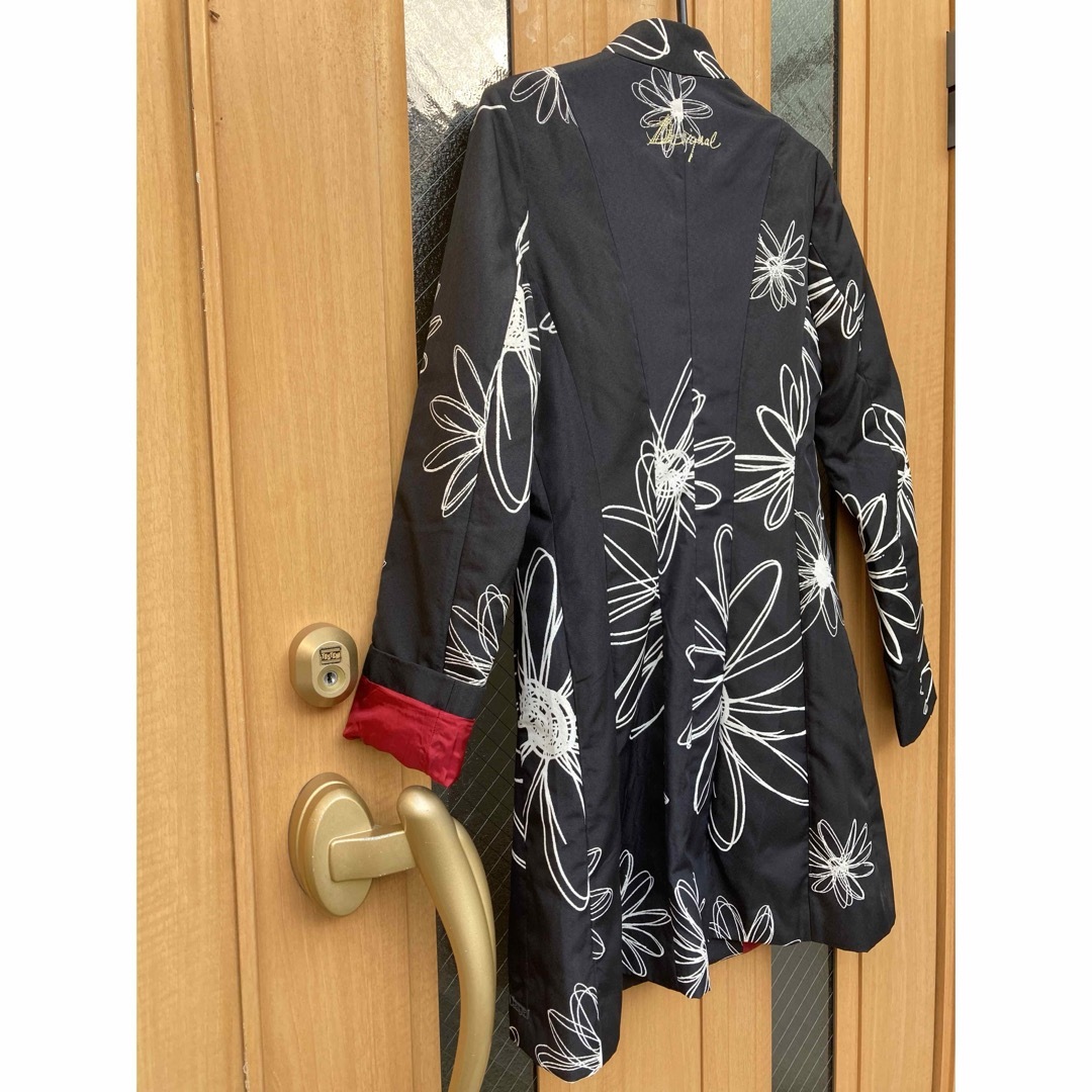 DESIGUAL - desigual【新品未使用】花柄ロングコート 36サイズの DESIGUAL - desigual【新品未使用】花柄ロングコート 36サイズの