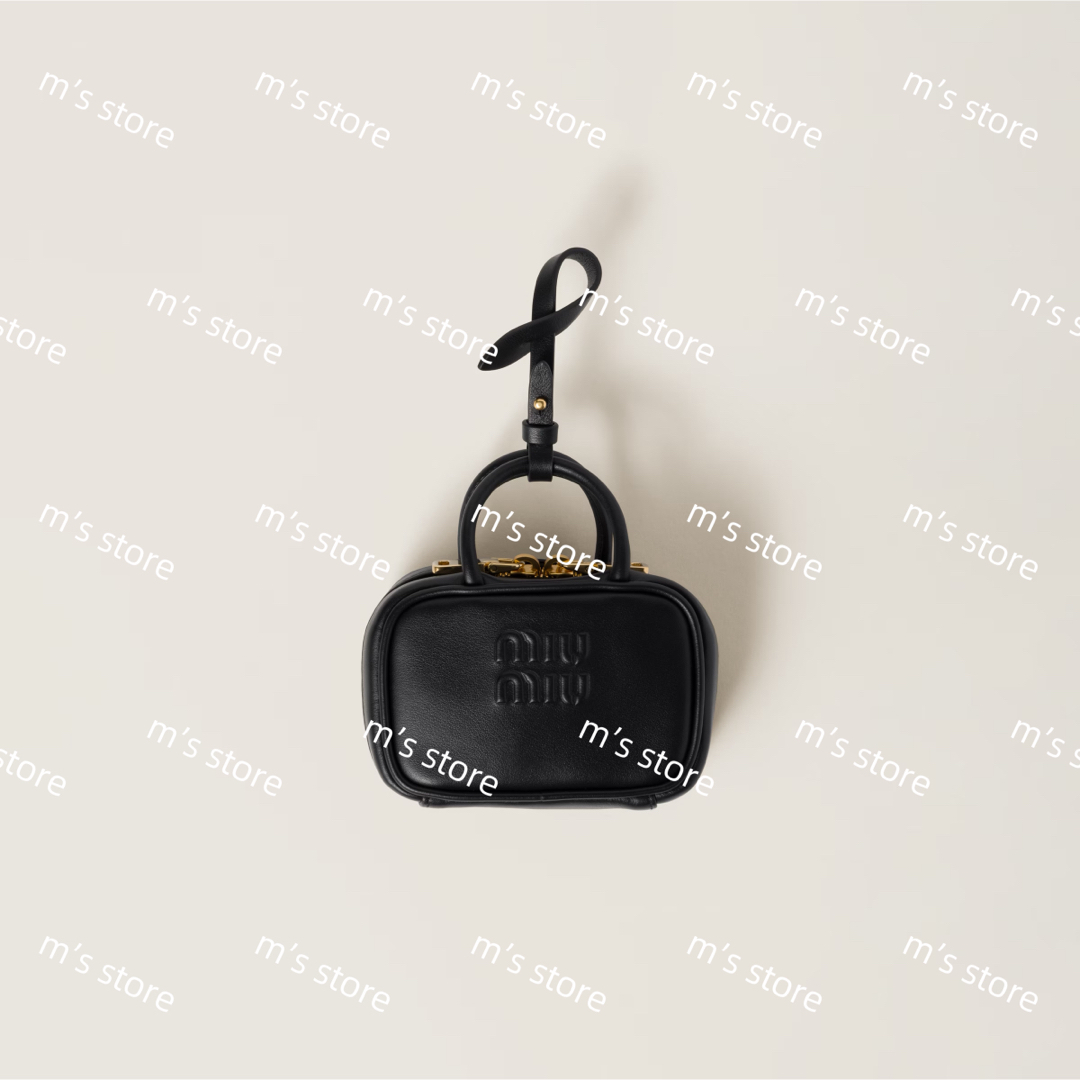 MIU MIU - 新品 定価以下 miumiu ミュウミュウ レザー マイクロ MIU MIU - 新品 定価以下 miumiu ミュウミュウ レザー マイクロ