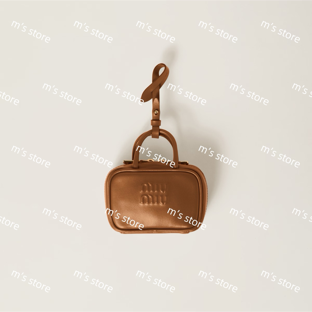 MIU MIU - 新品 定価以下 miumiu ミュウミュウ レザー マイクロ MIU MIU - 新品 定価以下 miumiu ミュウミュウ レザー マイクロ