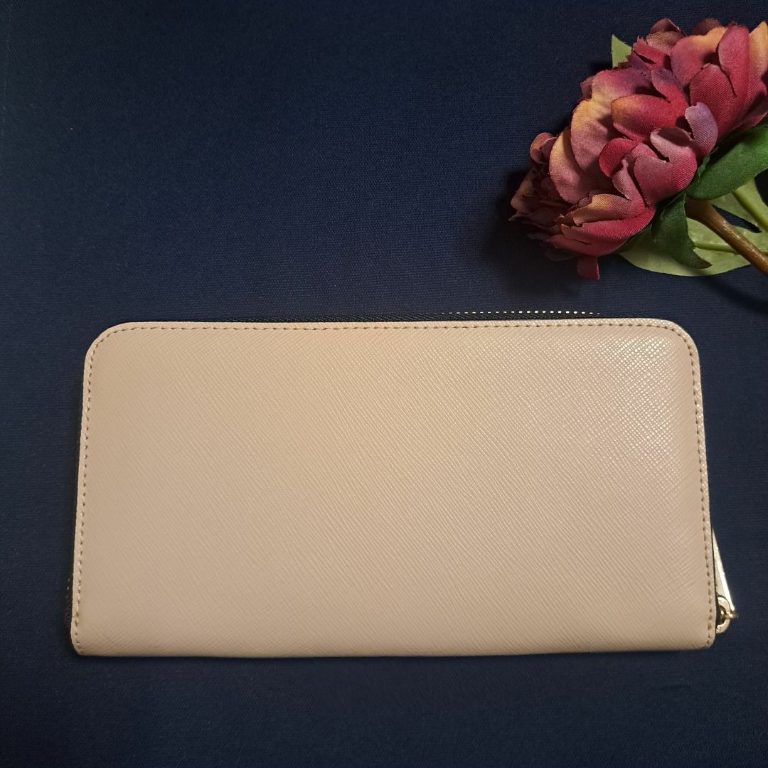 KATE SPADE ケイトスペード 長財布 ベージュ WLR00120 人気 財布 KATE SPADE ケイトスペード 長財布 ベージュ WLR00120 人気 財布