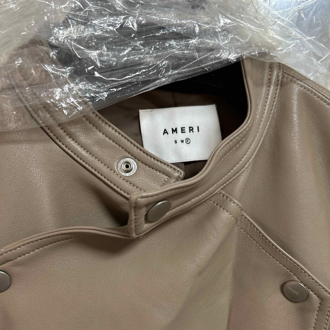 Ameri VINTAGE - AMERI レトロフェイクレザージャケットの通販 Ameri VINTAGE - AMERI レトロフェイクレザージャケットの通販