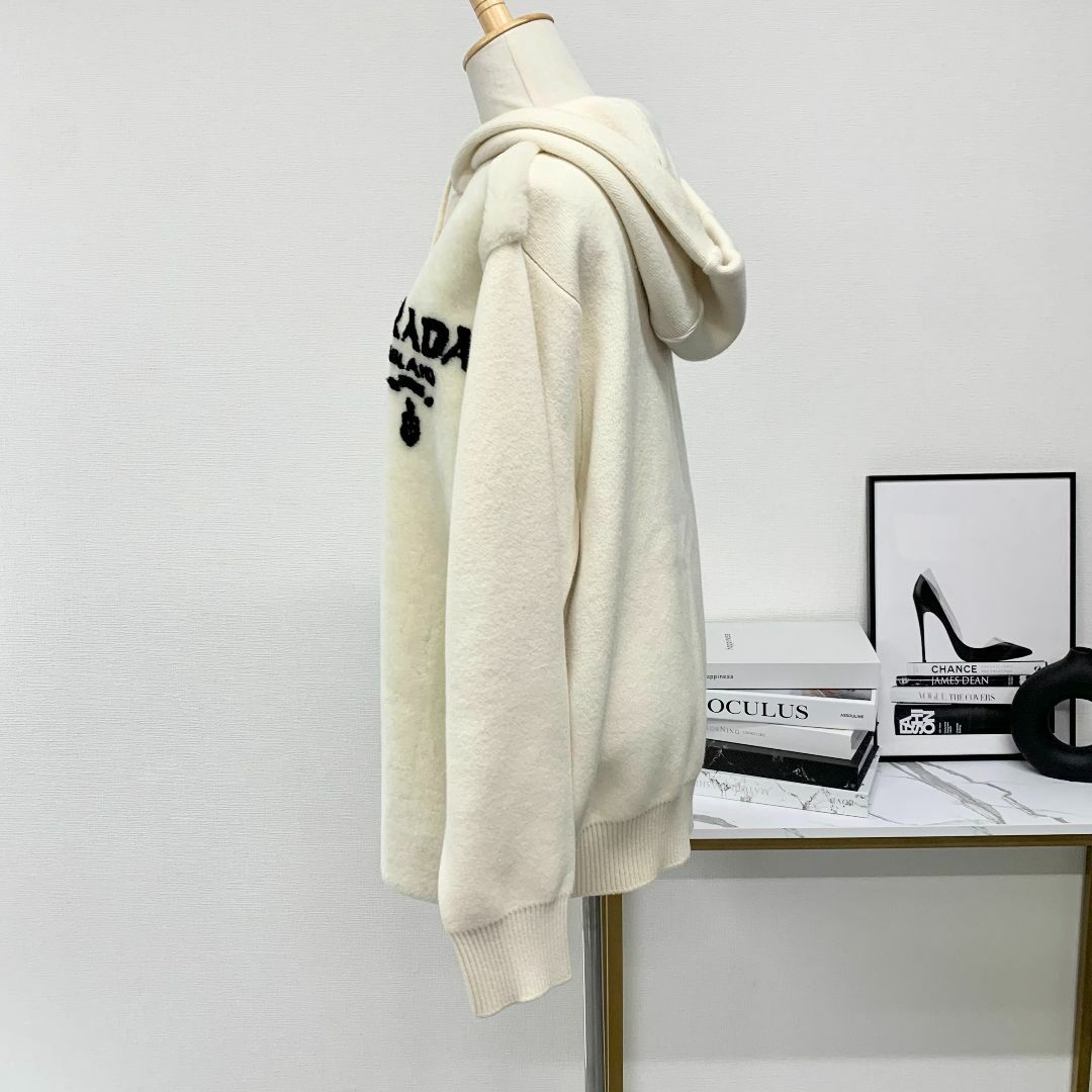 PRADA - M10133 プラダ パーカー フーディ カシミヤ ロゴ ニット PRADA - M10133 プラダ パーカー フーディ カシミヤ ロゴ ニット