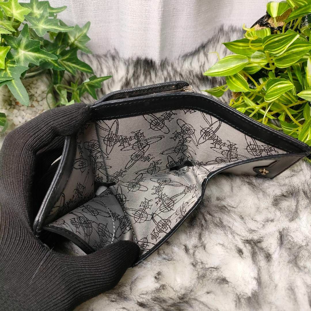 美品✨ VivienneWestwood 三つ折り財布 がま口 ブラック 黒 金 美品✨ VivienneWestwood 三つ折り財布 がま口 ブラック 黒 金