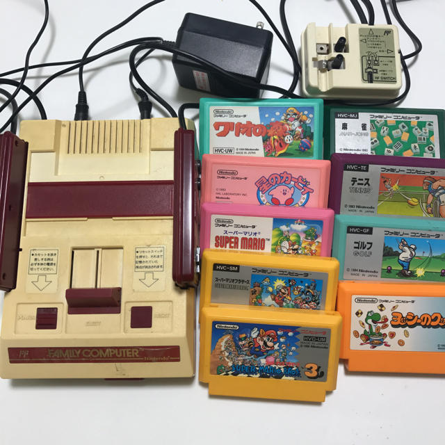 初代ファミコン ソフト9本付き アダプタ、TV接続端子有り 当時モノ 中古 | フリマアプリ ラクマ 初代ファミコン ソフト9本付き アダプタ、TV接続端子有り 当時モノ 中古 | フリマアプリ ラクマ