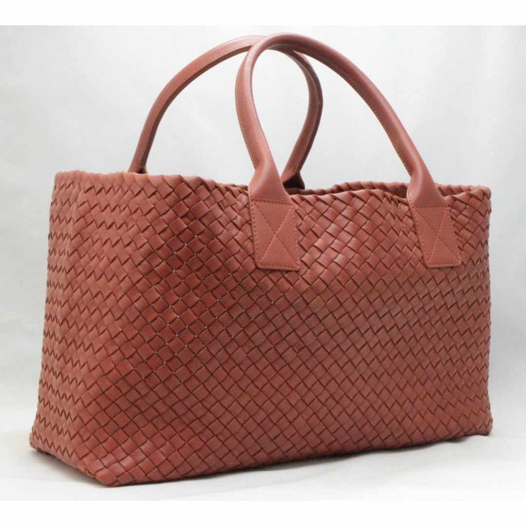 BOTTEGA VENETA - ボッテガヴェネタ イントレチャートカバMM世界 BOTTEGA VENETA - ボッテガヴェネタ イントレチャートカバMM世界