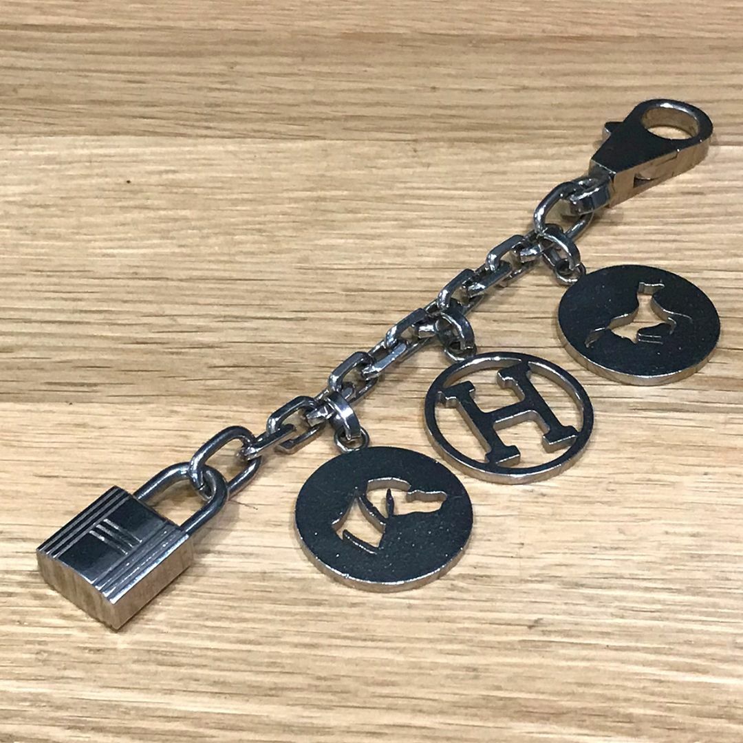 HERMES - 良品 エルメス 激レア アミュレット4 ブルロック バッグチャーム シルバー