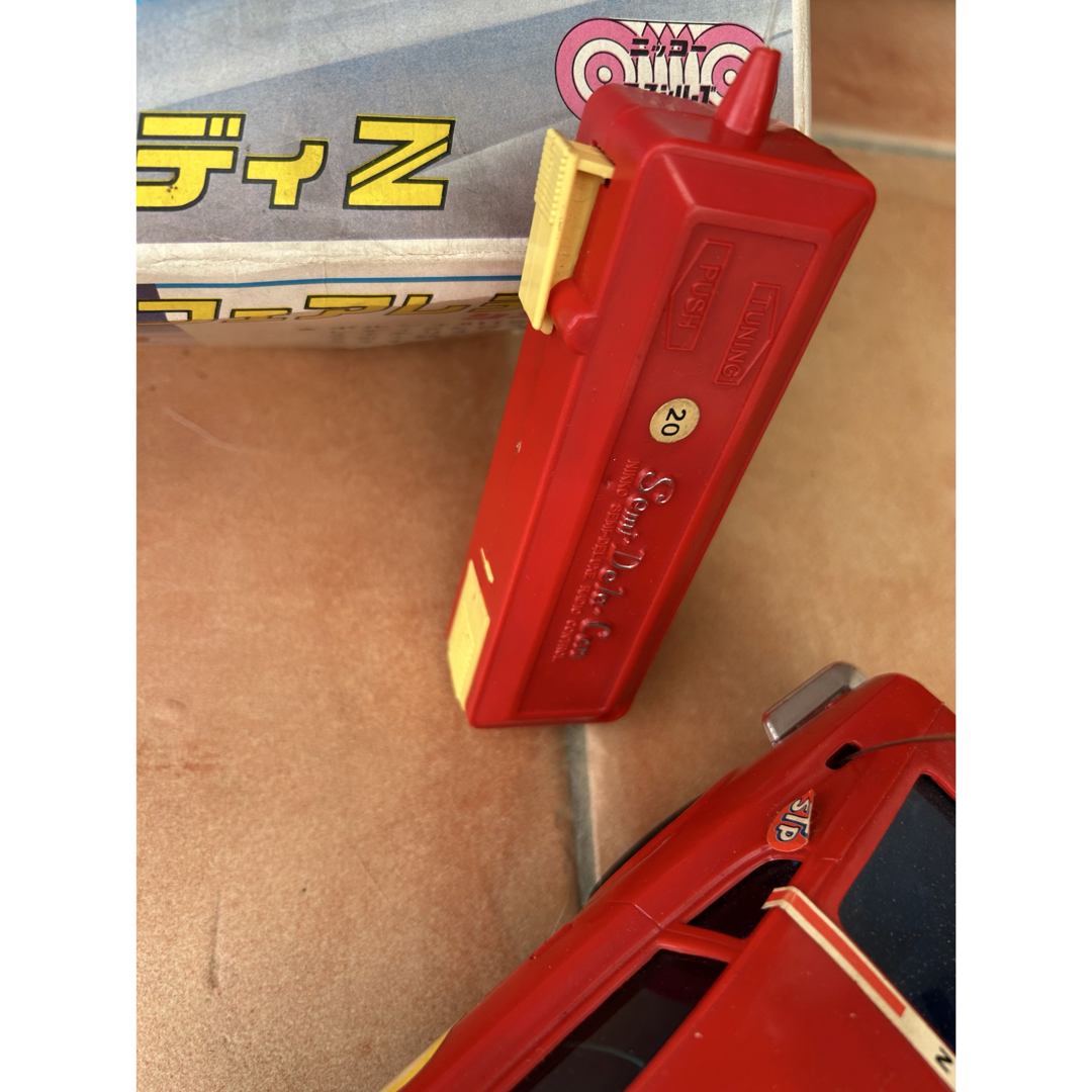 匿名配送】ジャンク品? 日産フェアレディZ ラジコン リモコン 匿名配送】ジャンク品? 日産フェアレディZ ラジコン リモコン