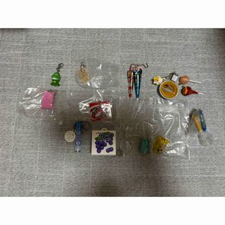 ガチャガチャ　ミニチュア(キャラクターグッズ)