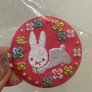 miffy(バッジ/ピンバッジ)のフリマアイテム一覧 miffy(バッジ/ピンバッジ)のフリマアイテム一覧