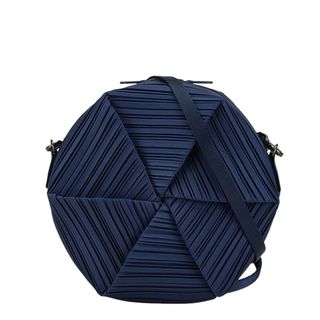 ISSEY MIYAKE(ショルダーバッグ)のフリマアイテム一覧 ISSEY MIYAKE(ショルダーバッグ)のフリマアイテム一覧