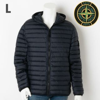 STONE ISLAND(ダウンジャケット ・ ホワイト/白色系)のフリマ STONE ISLAND(ダウンジャケット ・ ホワイト/白色系)のフリマ