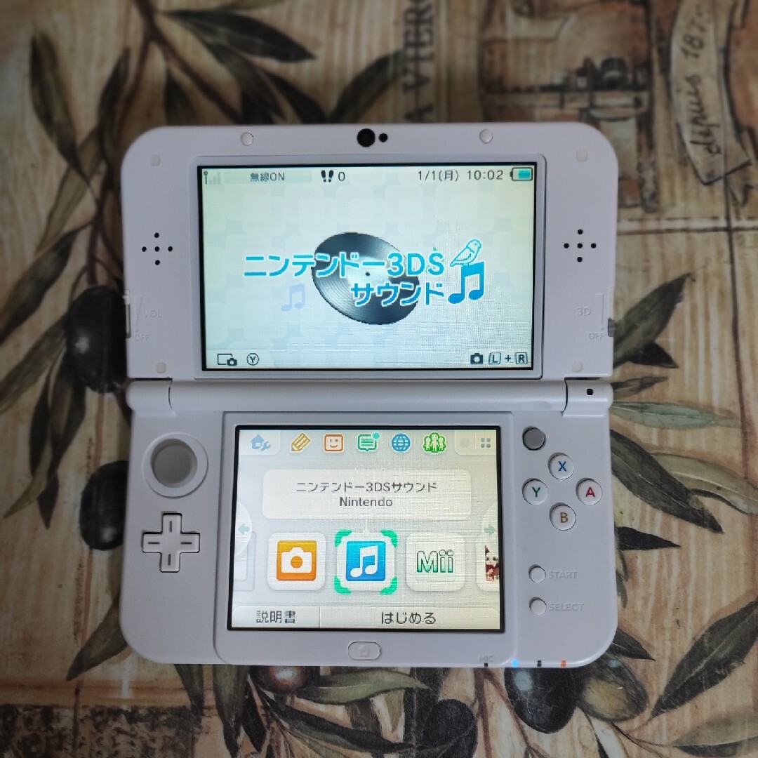 Newニンテンドー3DS LL パールホワイト 液晶美品 Newニンテンドー3DS LL パールホワイト 液晶美品
