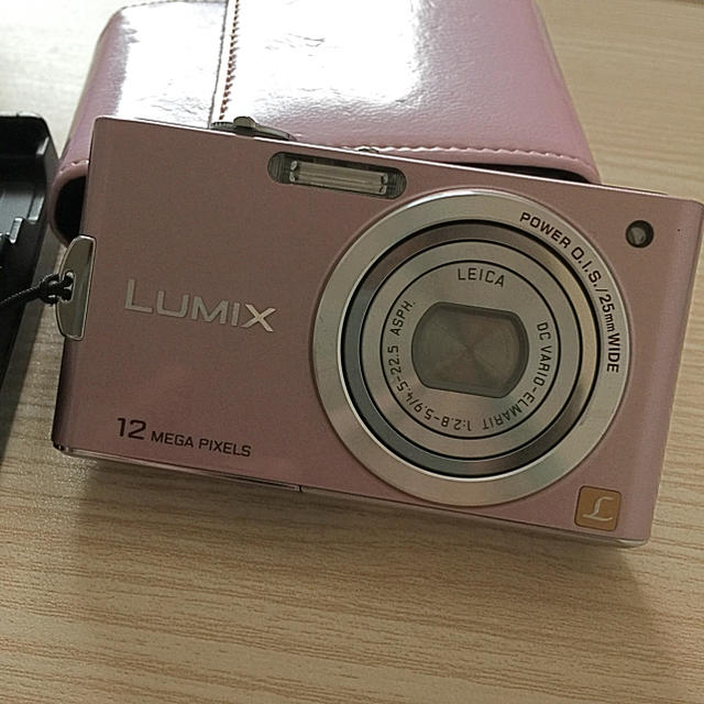 Panasonic(パナソニック)のPanasonic LUMIX デジカメ スマホ/家電/カメラのカメラ(コンパクトデジタルカメラ)の商品写真