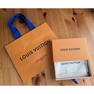 LOUIS VUITTON(ショップ袋)のフリマアイテム一覧 LOUIS VUITTON(ショップ袋)のフリマアイテム一覧