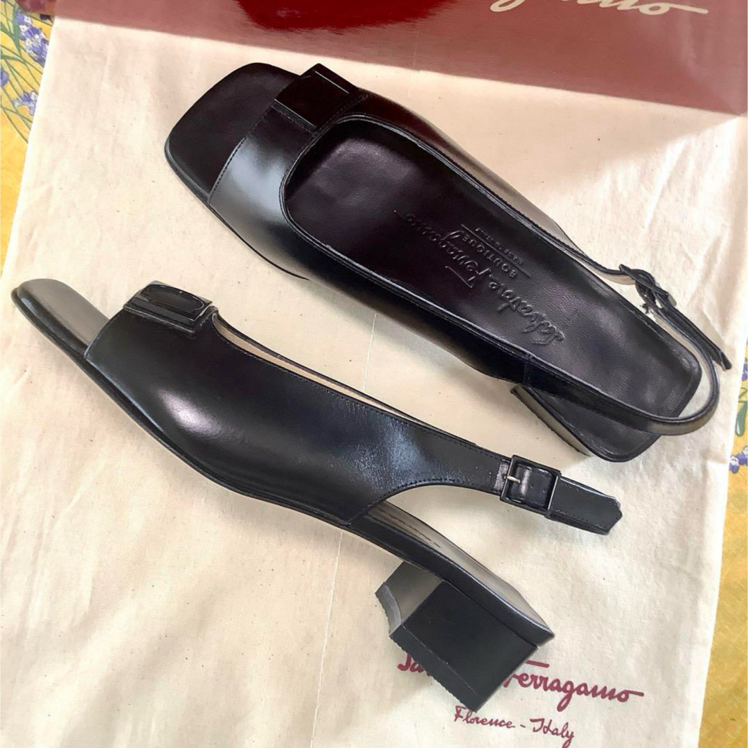 Salvatore Ferragamo - 新品! フェラガモ ガンチーニ アイコン Salvatore Ferragamo - 新品! フェラガモ ガンチーニ アイコン