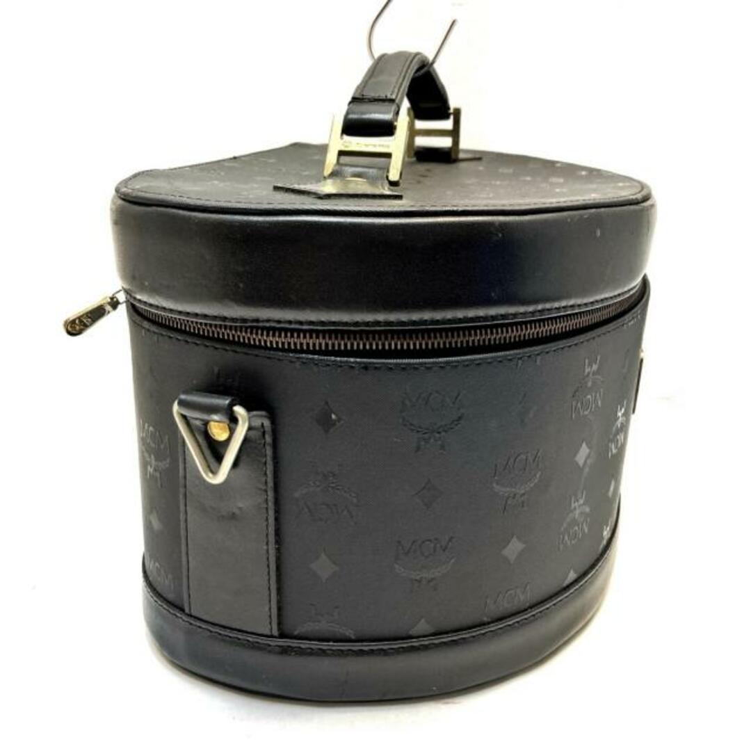MCM(エムシーエム) バニティバッグ - 黒 ネーム刻印 レザー MCM(エムシーエム) バニティバッグ - 黒 ネーム刻印 レザー