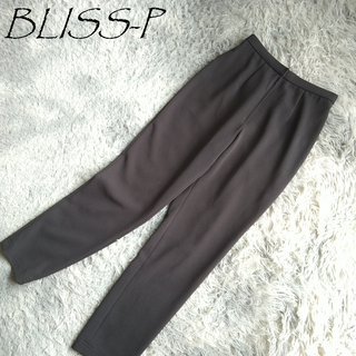 bliss-p　テーパード　カジュアルパンツ　B22(カジュアルパンツ)