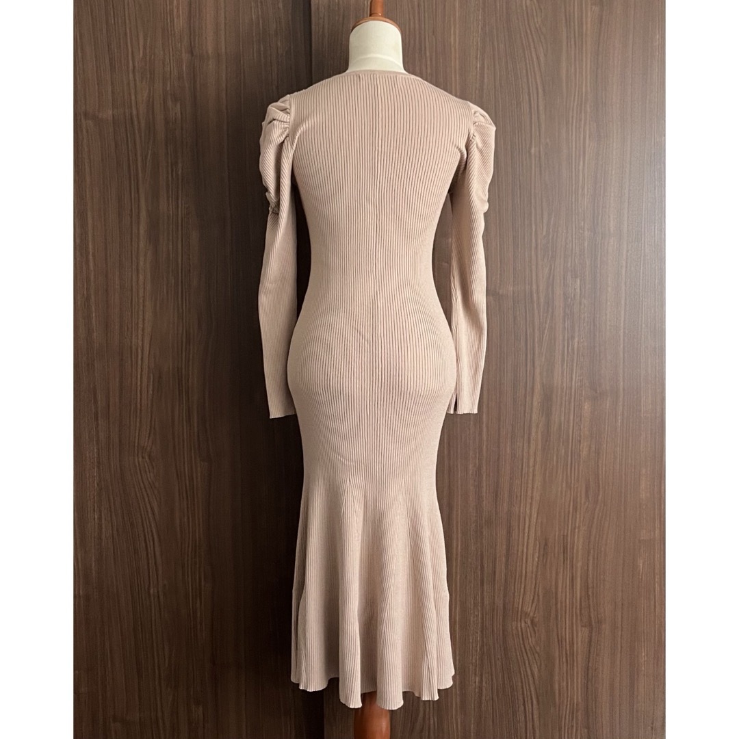 Herlipto Lily Lace Knit Midi Dress ロングワンピース/マキシ Herlipto Lily Lace Knit Midi Dress ロングワンピース/マキシ