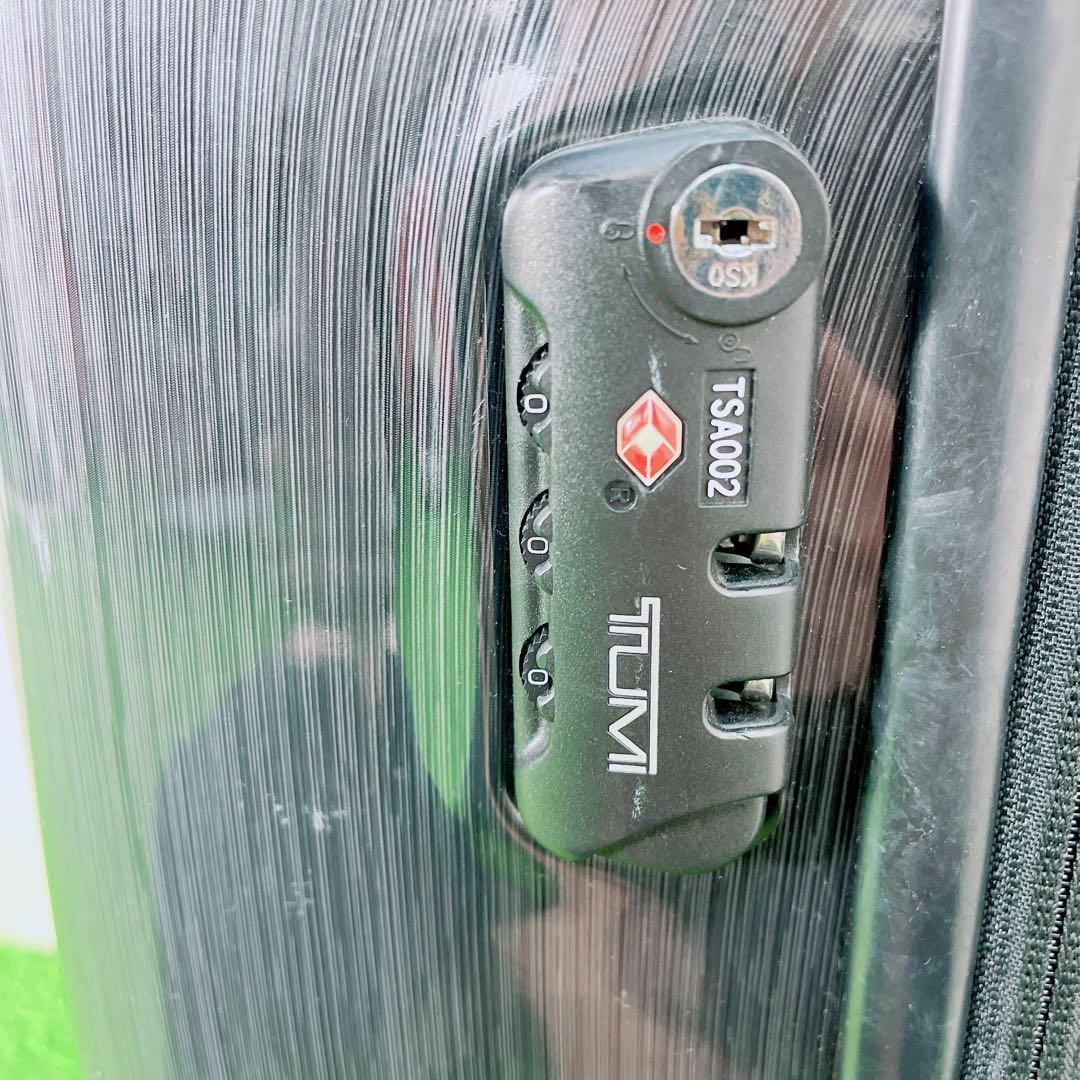 TUMI スーツケース TSAロック 機内持ち込み ブラック A0400 TUMI スーツケース TSAロック 機内持ち込み ブラック A0400