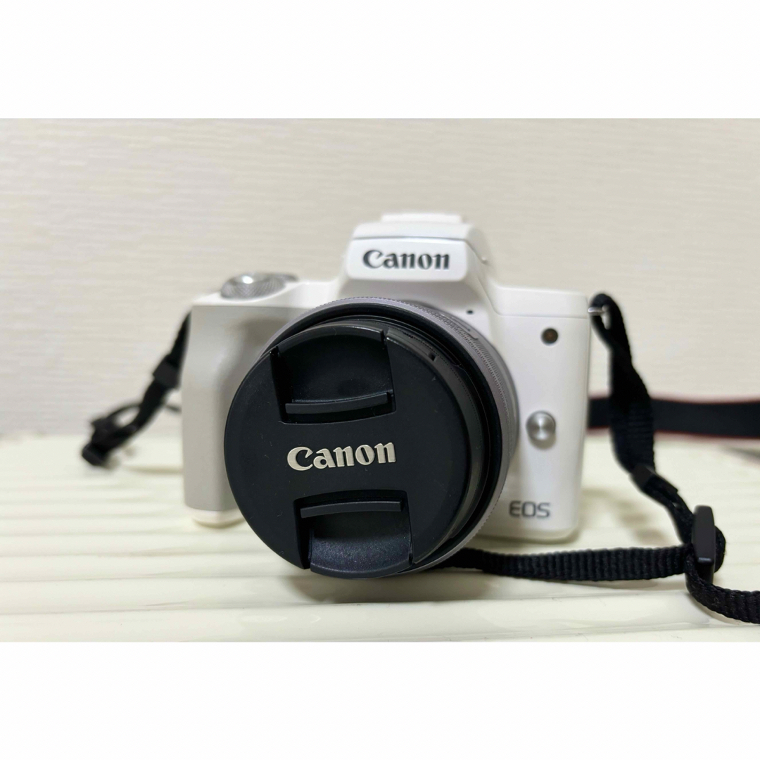 付属品あり】canon EOS Kiss M ミラーレス一眼 付属品あり】canon EOS Kiss M ミラーレス一眼