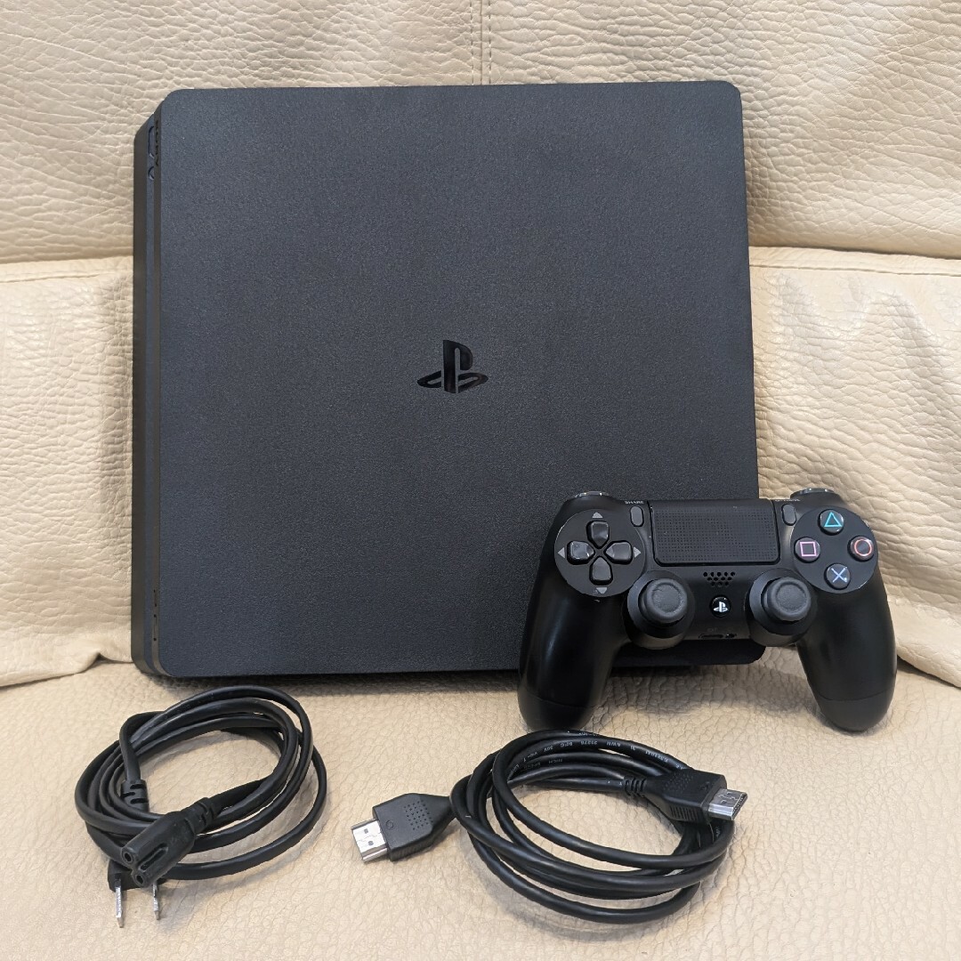 PlayStation 4 スリム ブラック 本体とコントローラー(中古美品 PlayStation 4 スリム ブラック 本体とコントローラー(中古美品