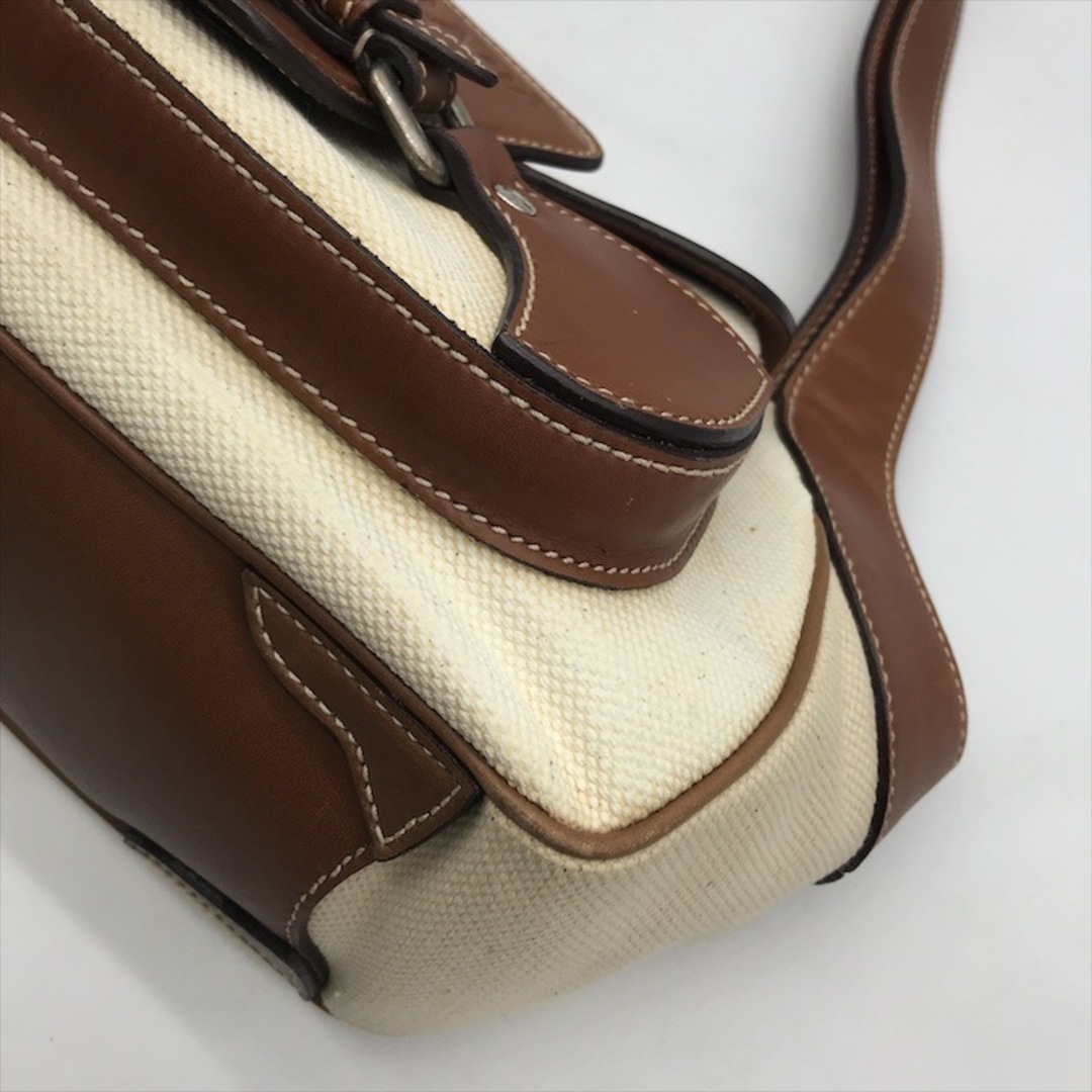PRADA - 良品 PRADA プラダ ロゴ型押し シルバー金具 キャンバス PRADA - 良品 PRADA プラダ ロゴ型押し シルバー金具 キャンバス