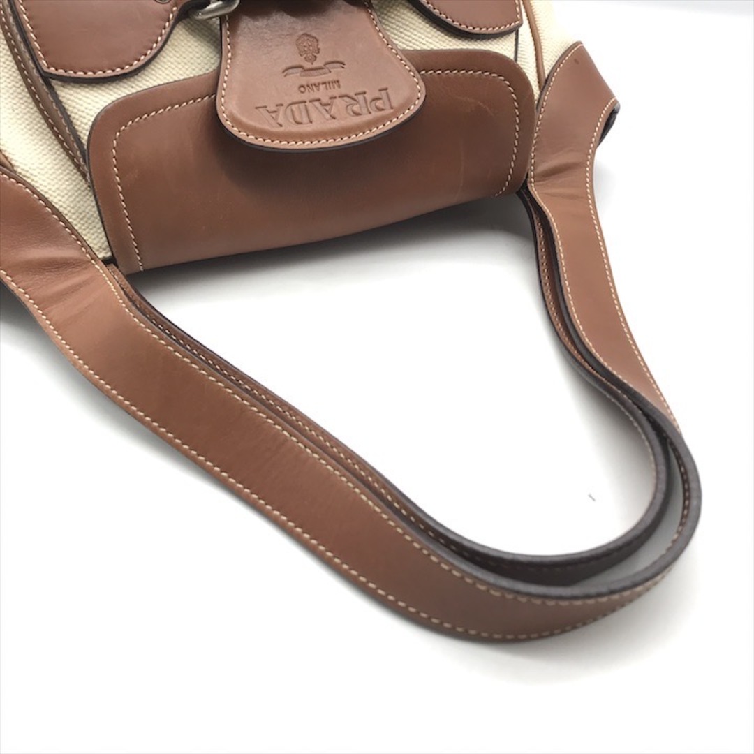 PRADA - 良品 PRADA プラダ ロゴ型押し シルバー金具 キャンバス PRADA - 良品 PRADA プラダ ロゴ型押し シルバー金具 キャンバス