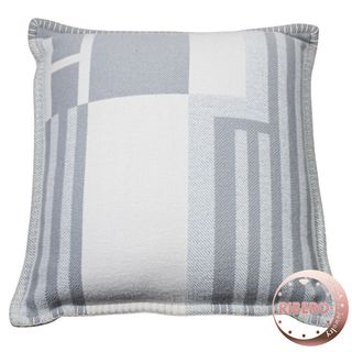 HERMES(クッション)のフリマアイテム一覧 HERMES(クッション)のフリマアイテム一覧