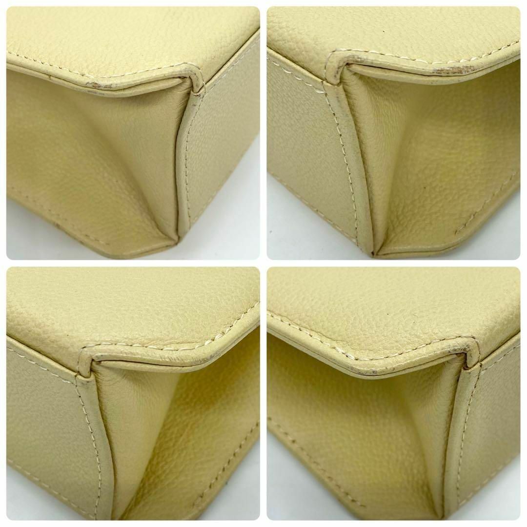 イヴ・サンローラン YSL ステッチ ショルダーバッグ レザー イヴ・サンローラン YSL ステッチ ショルダーバッグ レザー