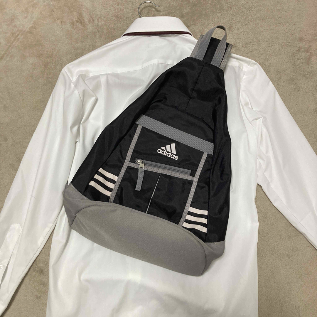 adidas - 00s adidas アディダス ワンショルダーバッグ スリング adidas - 00s adidas アディダス ワンショルダーバッグ スリング