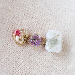 フラワー(flower)の＊フラワークリップ✩9＊レジン＊ハンドメイド(ヘアアクセサリー)