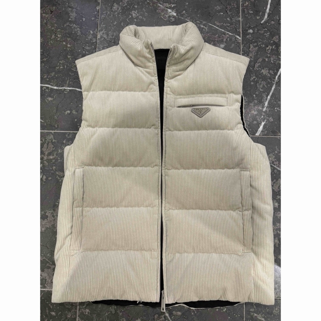 PRADA - プラダ ダウンベスト コーデュロイ SGB033 PRADAの通販 PRADA - プラダ ダウンベスト コーデュロイ SGB033 PRADAの通販