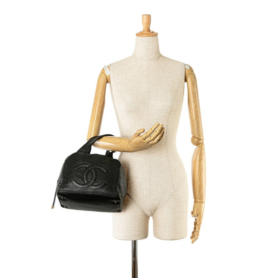 CHANEL - 美品 シャネル ココマーク メッシュ ハンドバッグ ミニ CHANEL - 美品 シャネル ココマーク メッシュ ハンドバッグ ミニ
