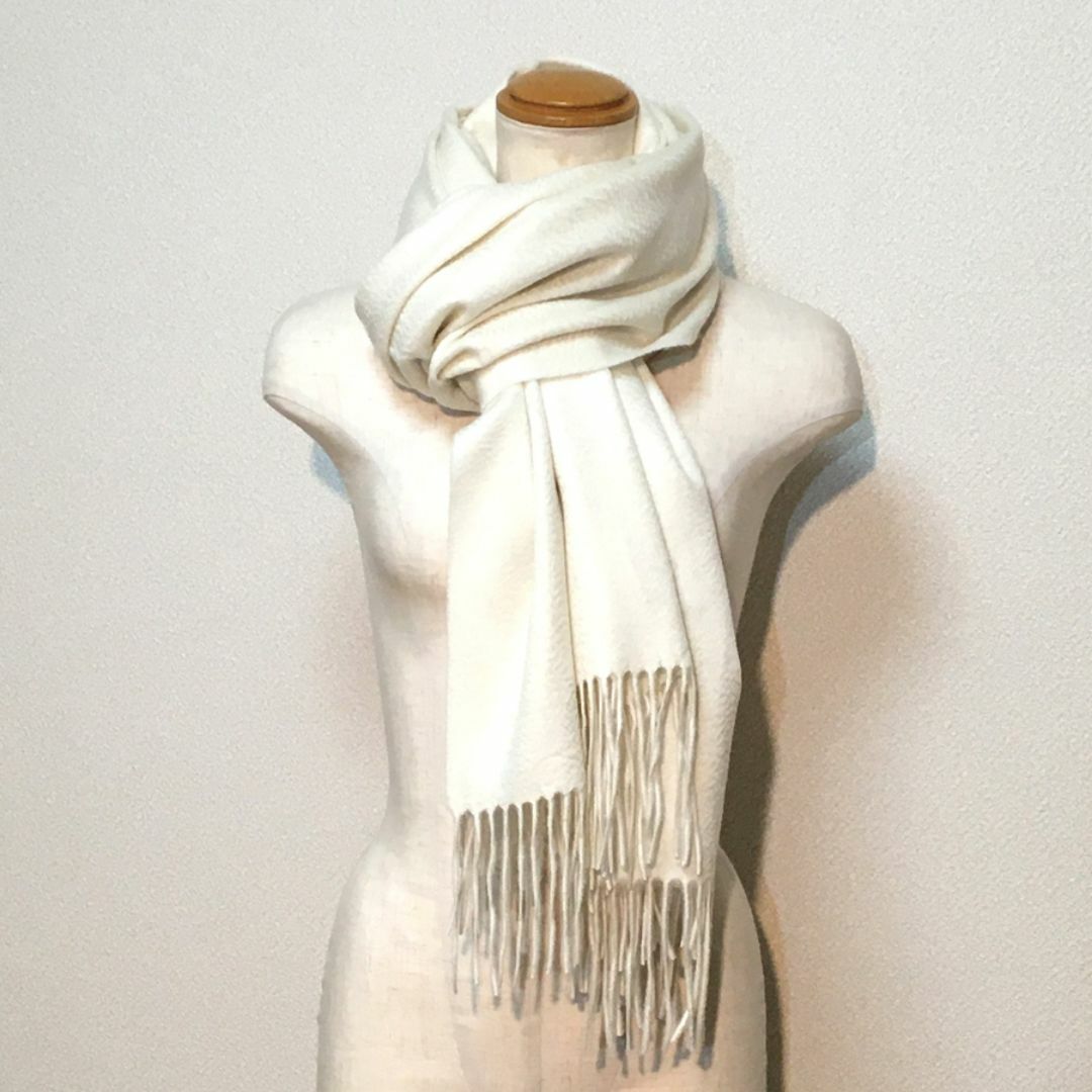 値下げ中　超大判 無染色100% カシミヤストール70×200cｍ WHT 新品 値下げ中 超大判 無染色100% カシミヤストール70×200cm WHT 新品