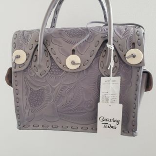 GRACE CONTINENTAL(バッグ ・ パープル/紫色系)のフリマ GRACE CONTINENTAL(バッグ ・ パープル/紫色系)のフリマ
