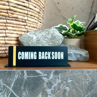 【送料無料】「COMING BACK SOON」BLACKサインスタンド (その他)