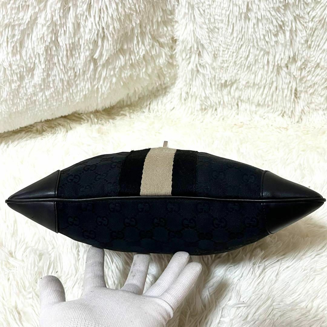 美品 グッチ カンデンスキー GGキャンバス ワンショルダー 美品 グッチ カンデンスキー GGキャンバス ワンショルダー