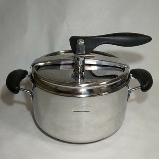 Lagostina - ラゴスティーナ圧力鍋 ノビア IH対応OK 5L USED美品 Lagostina - ラゴスティーナ圧力鍋 ノビア IH対応OK 5L USED美品