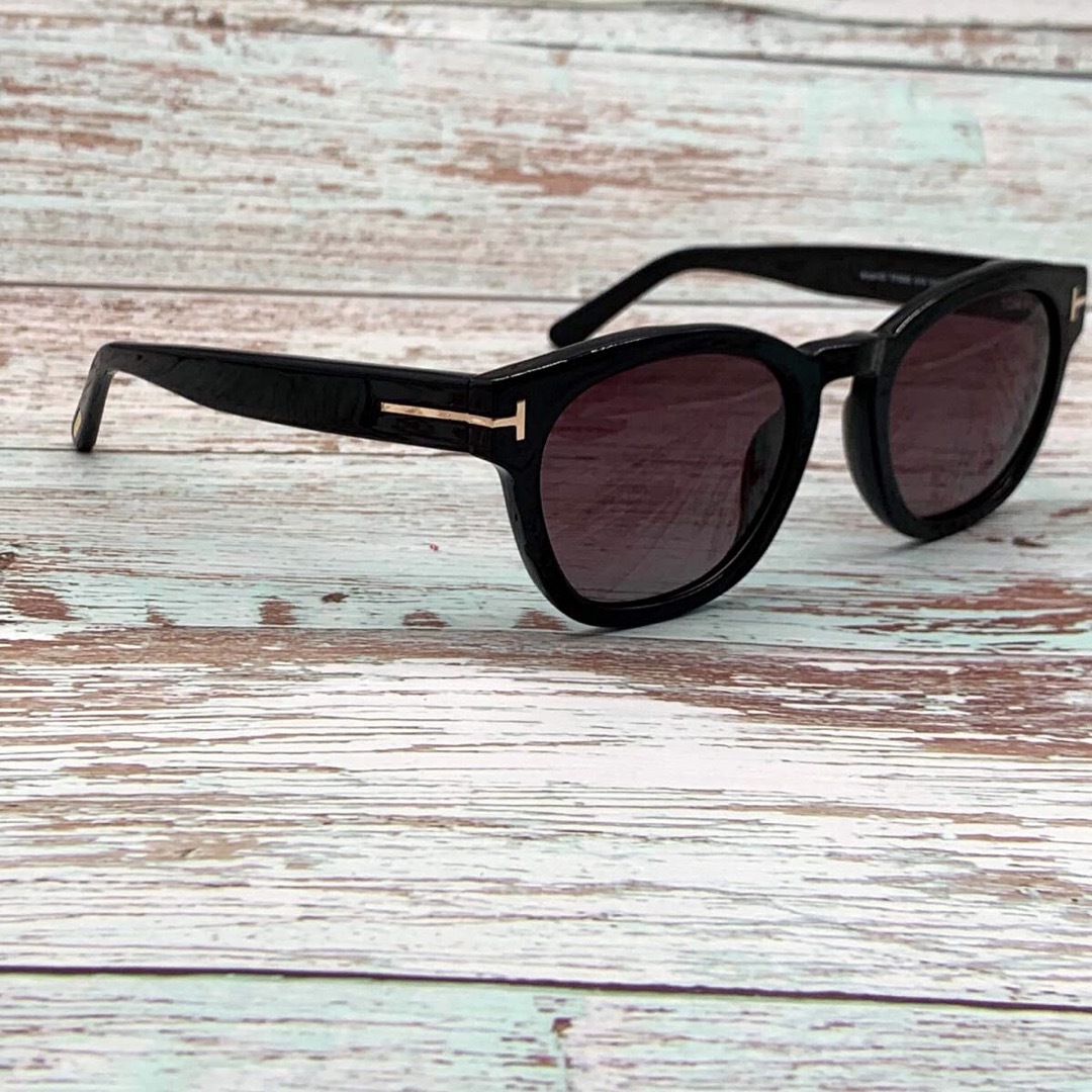TOM FORD - 未使用 トムフォード 黒 サングラスの通販 by TOM FORD - 未使用 トムフォード 黒 サングラスの通販 by