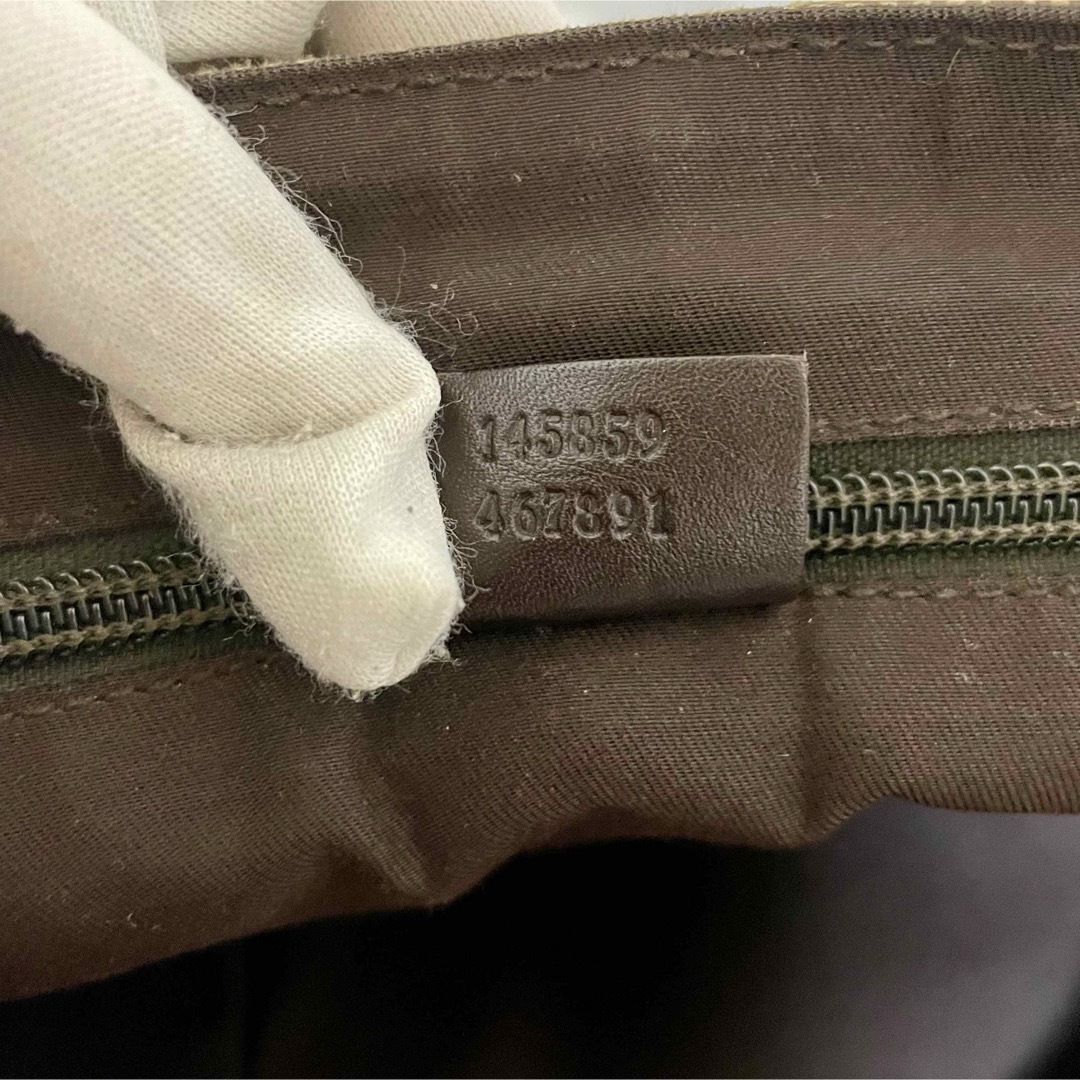 GUCCI(グッチ)のGUCCI メッセンジャーバッグ ショルダーバッグ  GGキャンバス 斜め掛け メンズのバッグ(メッセンジャーバッグ)の商品写真