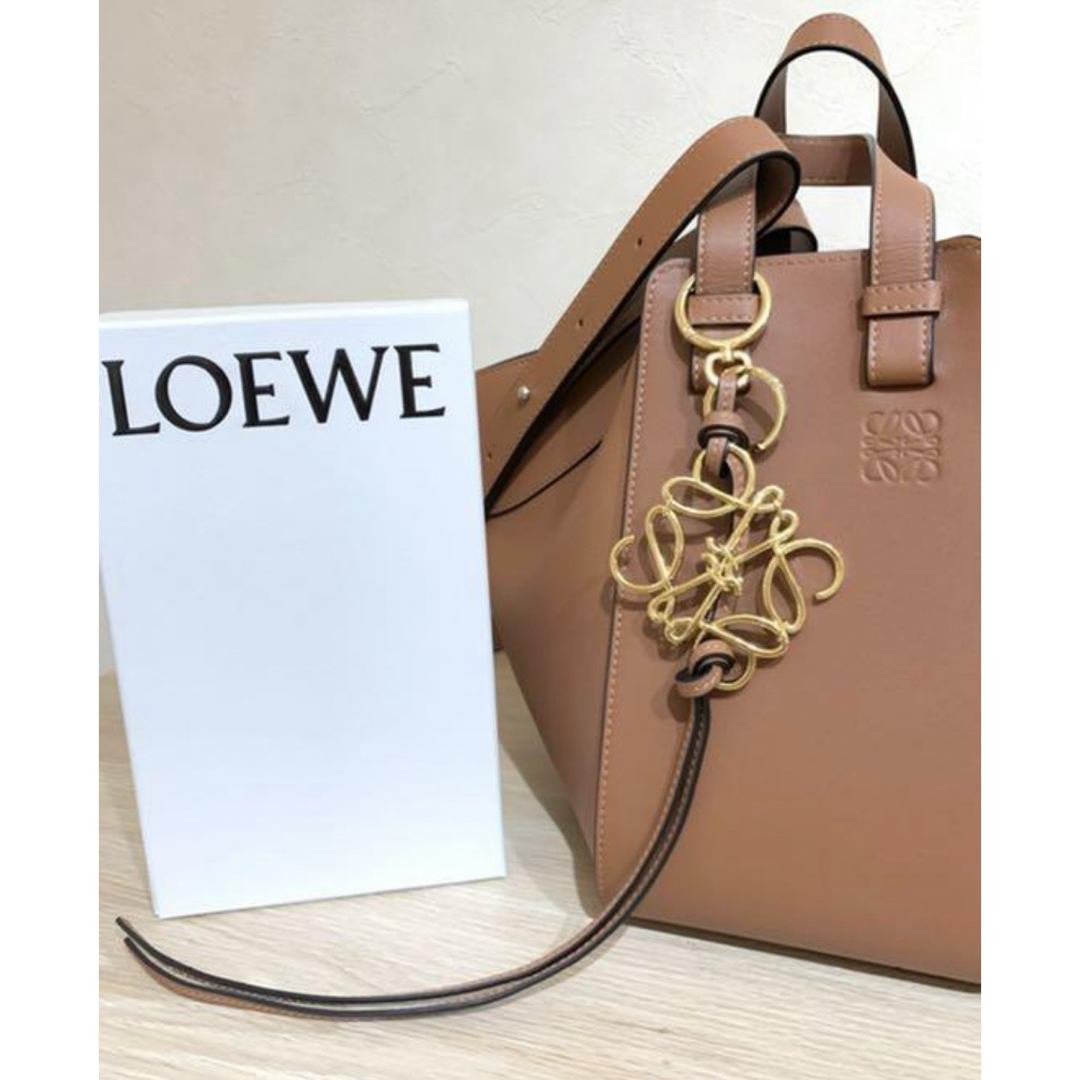 LOEWE - LOEWE ハンモック スモール アナグラム チャーム セット LOEWE - LOEWE ハンモック スモール アナグラム チャーム セット