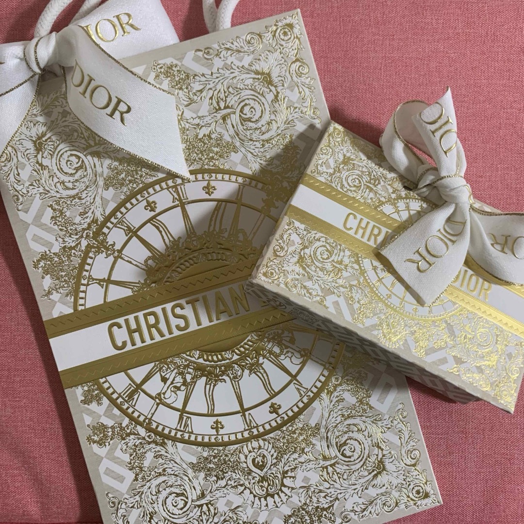 Dior - 新品【323 ダズル】ルージュディオール フォーエヴァー Dior - 新品【323 ダズル】ルージュディオール フォーエヴァー