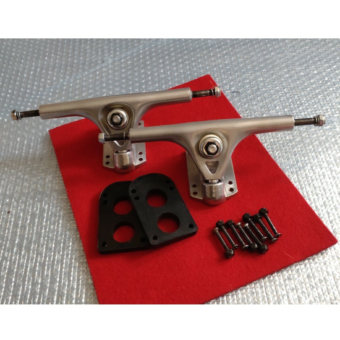 得】大放出＜税送料1350円込＞一つ上のカービング T前後 HGS
