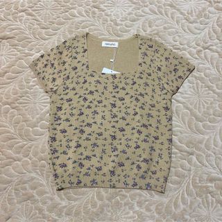 アイモハ(aimoha)の★セール　小花柄　半袖　ニット(ニット/セーター)