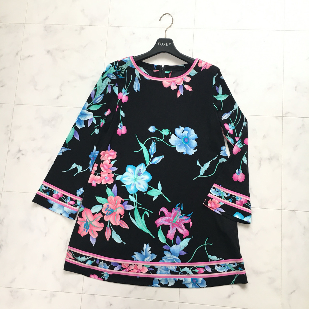 近年美品 LEONARD レオナール カンカン ストレッチ チュニック 近年美品 LEONARD レオナール カンカン ストレッチ チュニック